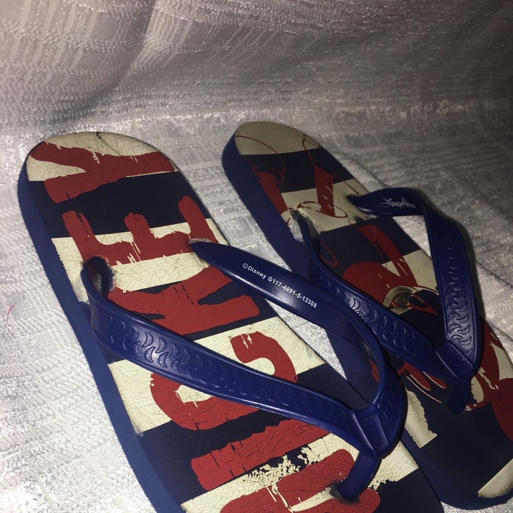 Disney/mickey mouse flip flops
